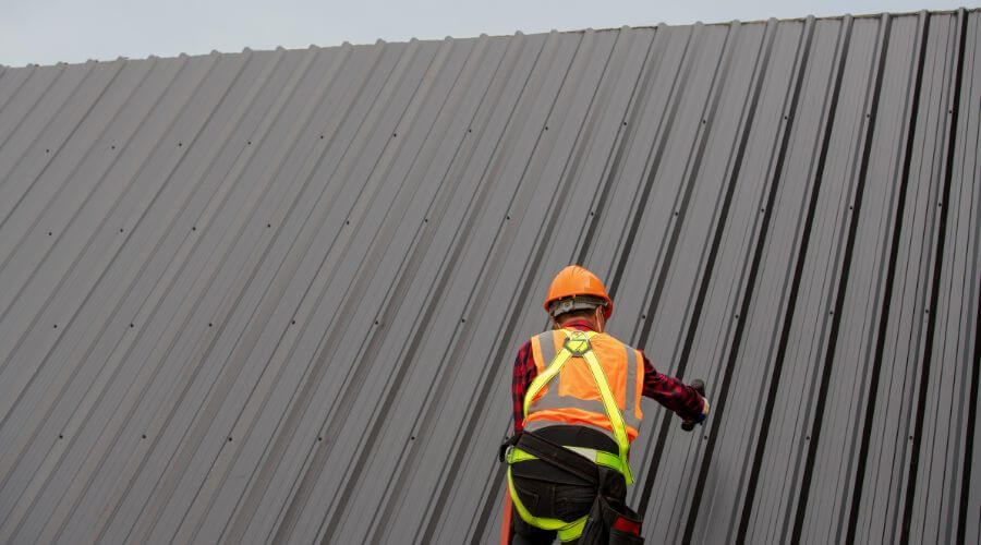 Expert top industrial roofings services in Raritan, IL